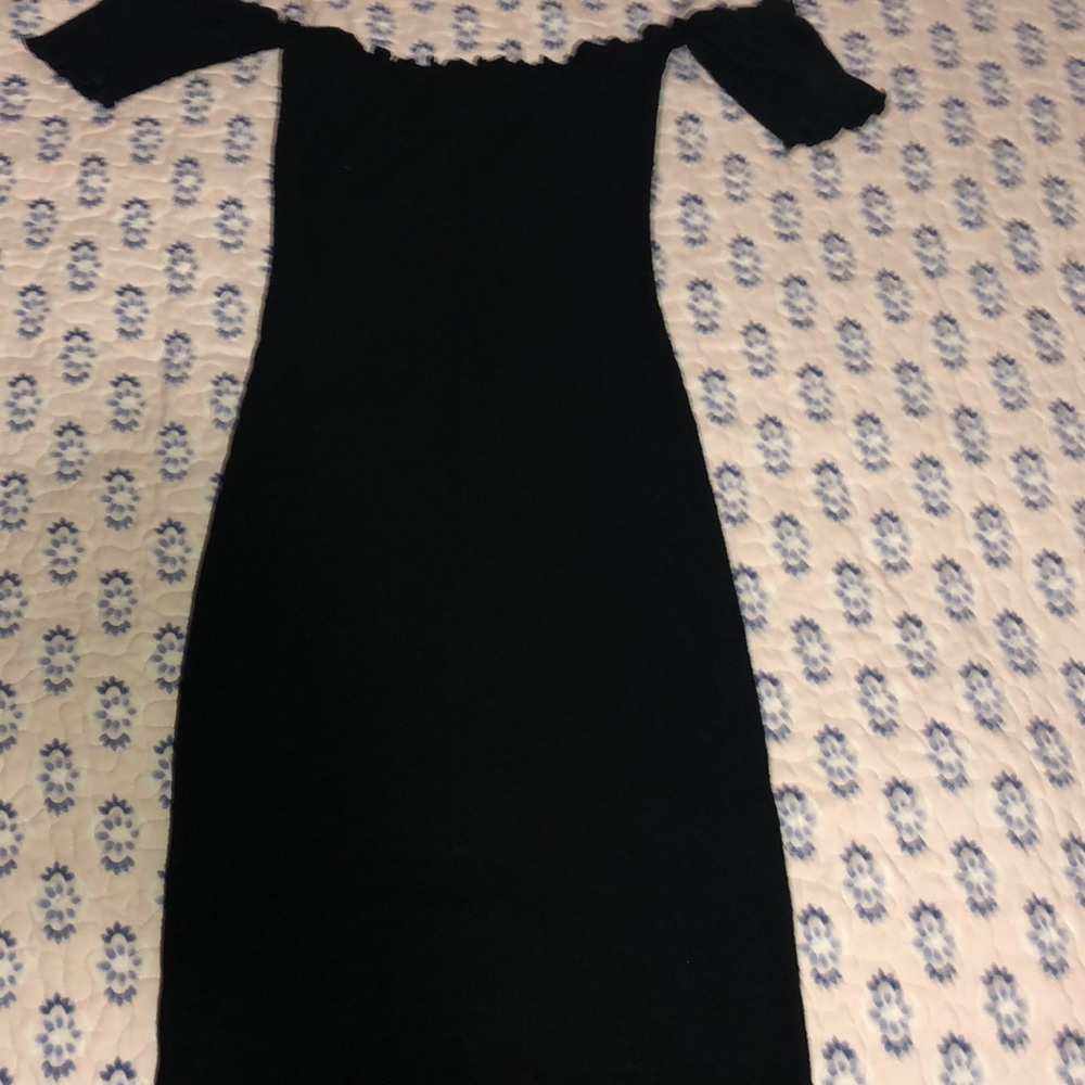 THIS A CUTE BLACK DRESS